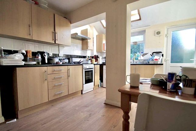 Semi-detached house to rent in Cardwell Crescent, Headington