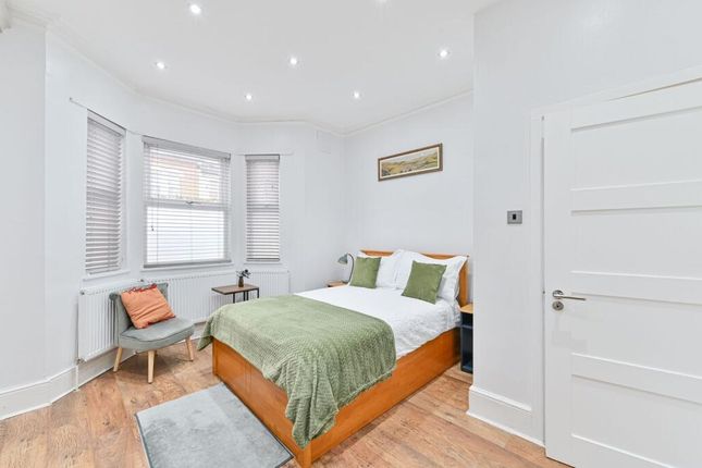 Birchanger Road, flat 1, London photo 4