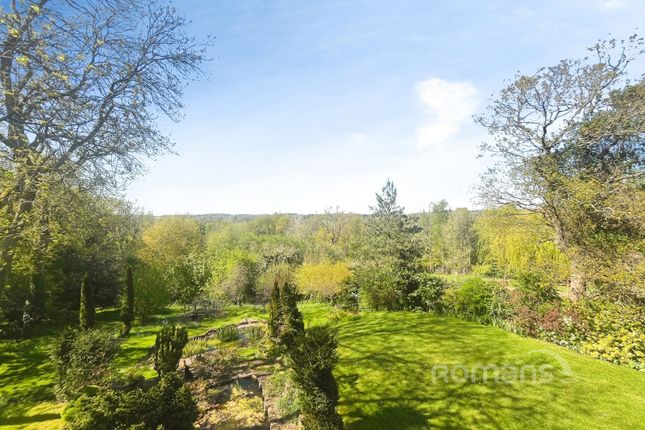 The Granary,, Wrecclesham Hill, Farnham photo 2