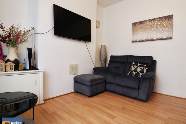 13, Craddock Street, Cardiff photo 3