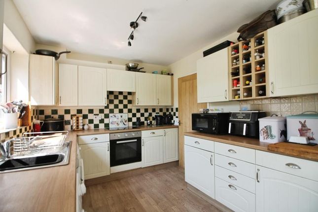 Gilandi, Great North Road, Leeds photo 3