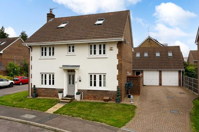 Thumbnail Detached house for sale in Palmerston Drive, Wheathampstead