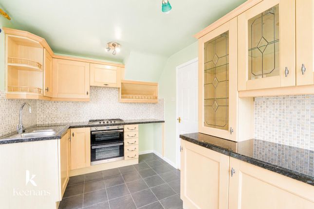 10, Hillside Close, Brierfield photo 4