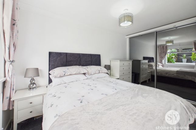 36 Ottershaw Gardens, Blackburn photo 3