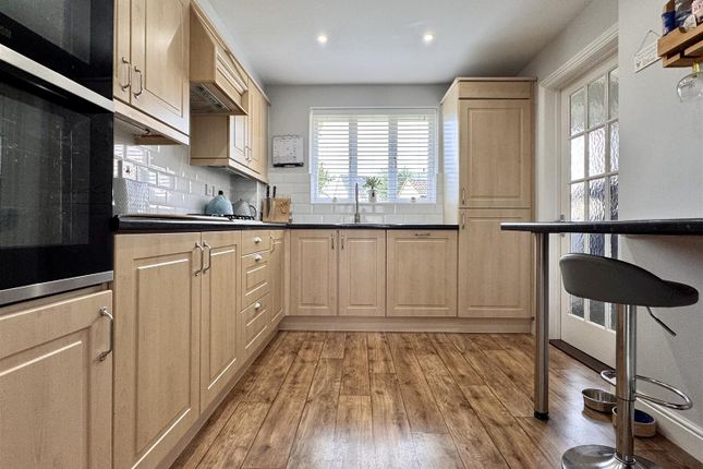 21, Fayrewood Drive, Great Leighs, Chelmsford photo 2