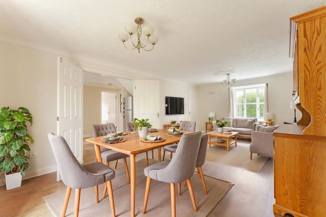170 Hills Road, Thetford photo 4