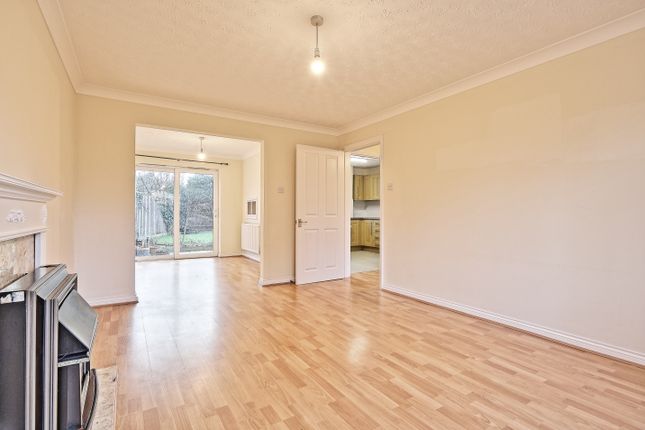 15, Sycamore Close, Cambrigdeshire photo 4