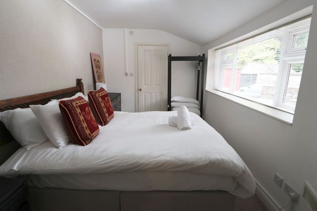 19 Mortimer Road, Bristol photo 3