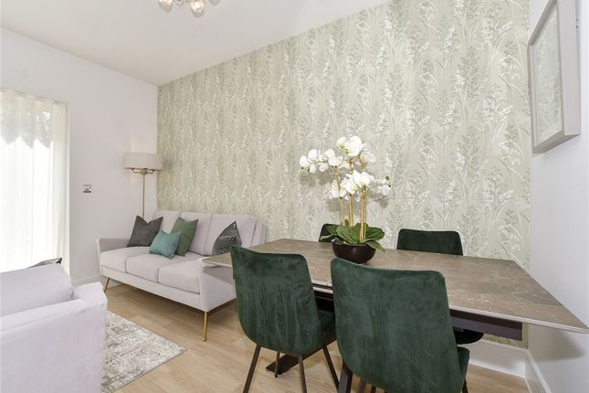 Sandygate Lane, Lower Beeding photo 4