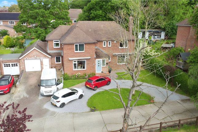 Thumbnail Detached house for sale in Pendred Road, Reading, Berkshire