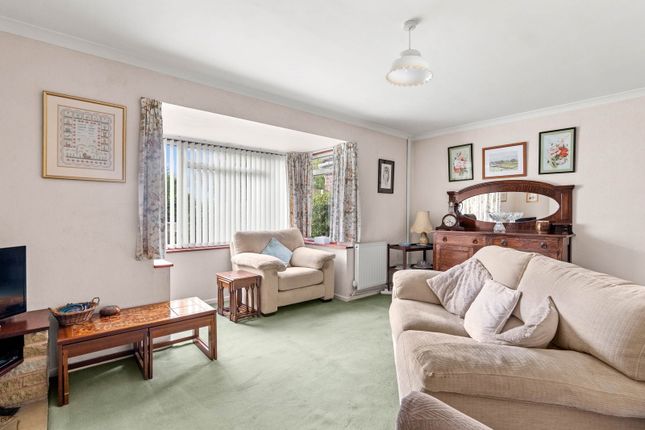 21, Morrin Close, Worcester photo 3