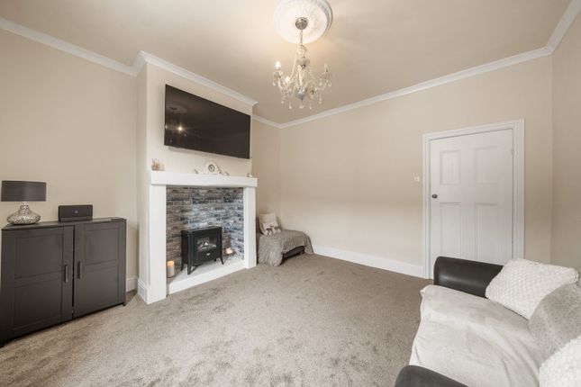 32, Manley Street, Brighouse photo 5