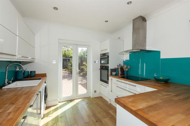 4, Woodlea Road, Worthing photo 4