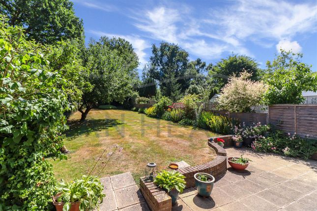 20, Old Fold View, Barnet photo 2