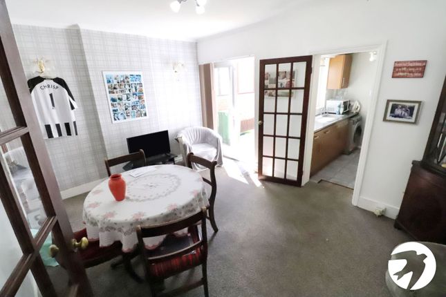 18, Raglan Road, Belvedere photo 4