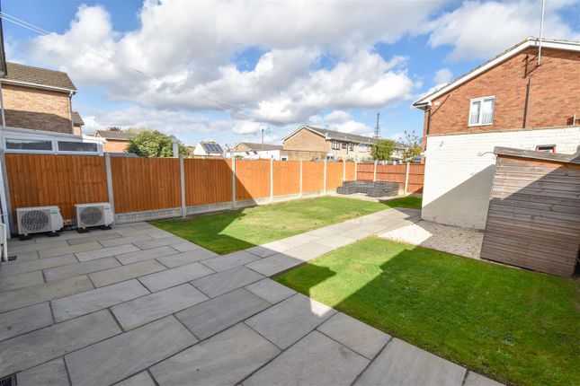 Swan Lane, Brentwood photo 2