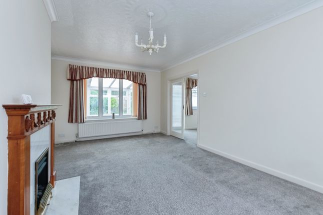 14, Gallows Drive, Ferndown photo 4