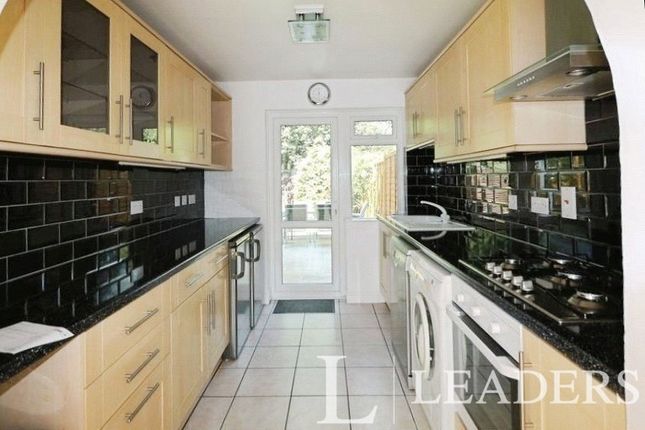 26, Abbotsweld, Harlow photo 2