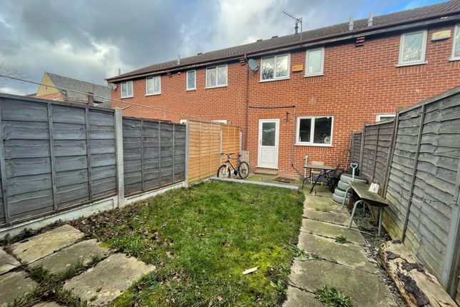 Town house for sale in Cross Lane, Wakefield