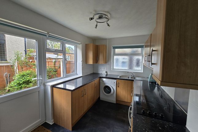 Fulham Close, Uxbridge photo 3