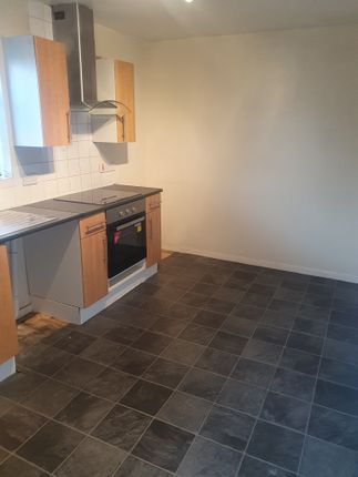 Flat to rent in Mansfield Road, Sutton-In-Ashfield