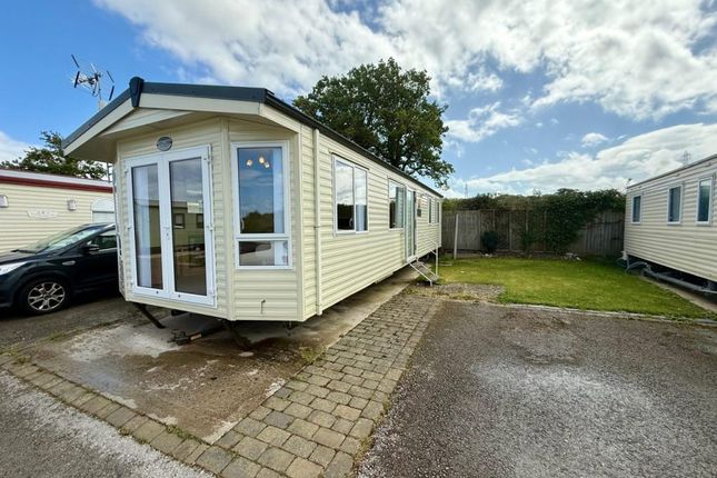 2-bed caravan on Penrefail Crossroads, Penrefail Crossroads, Moelfre, Abergele LL22 8PN, Abergele, £24,995