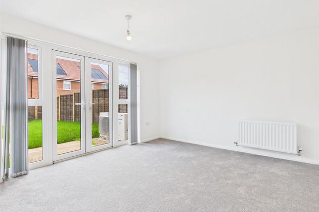 9, Silverhill Place, Coventry photo 4