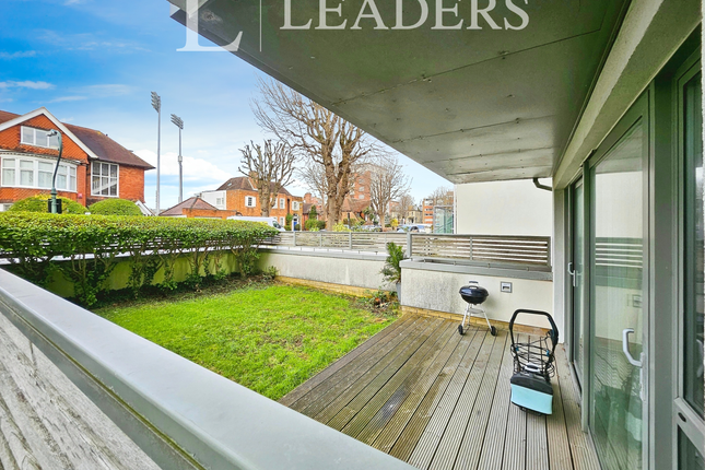 Palmeira Avenue, Hove photo 2