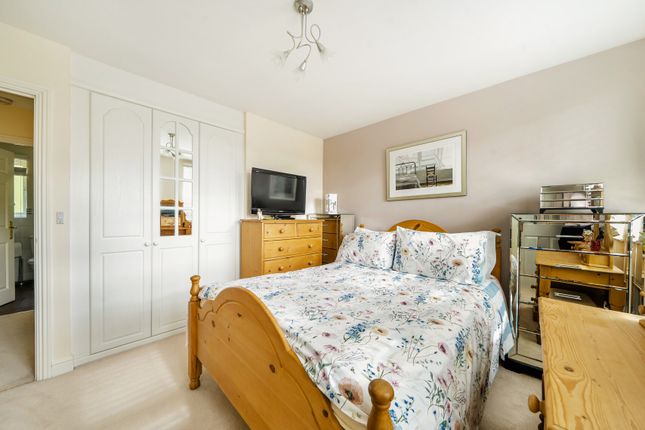 16, Padstow Close, Orpington photo 4