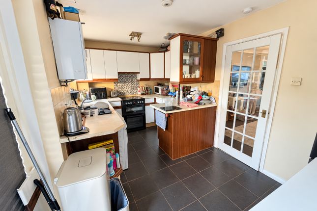 62, Clandon Road, Chatham photo 3