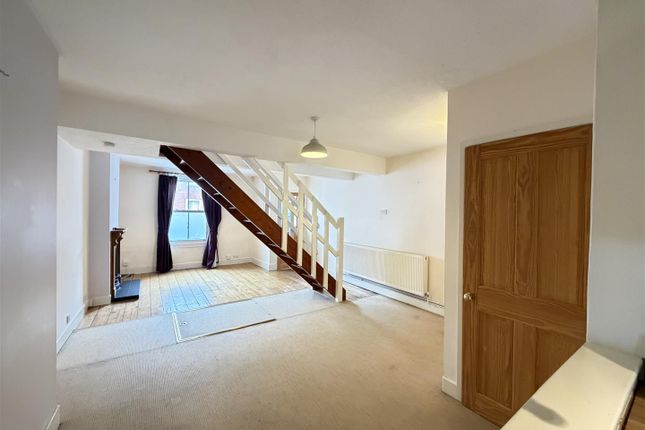 36, Guy Street, Warwick photo 5