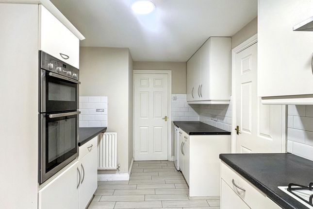 12 Valley Way, Coalville photo 3