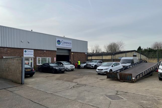 Thumbnail Warehouse to let in Station Approach, Waltham Cross