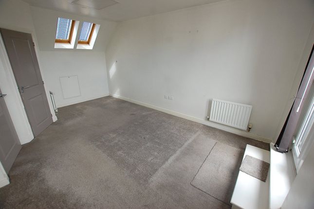 16, Dunster Close, Oldham photo 5
