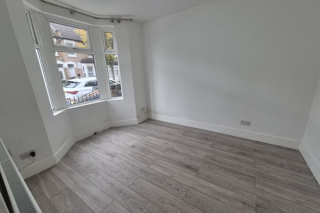 49, Brock Road, London photo 5