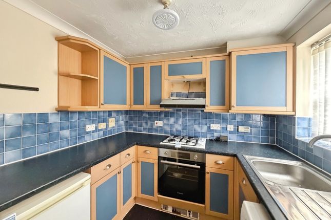 18, Wellington Place, Ash Vale photo 2