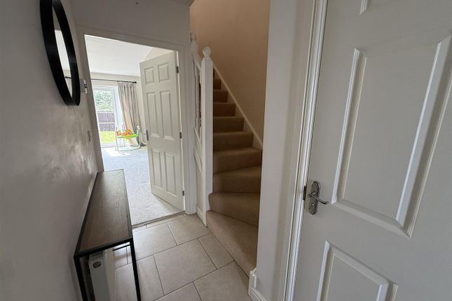 25, Cwrt Lando, Burry Port photo 5