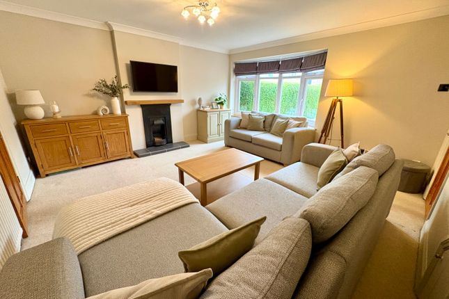 8, Uppingham Drive, Leicester photo 2