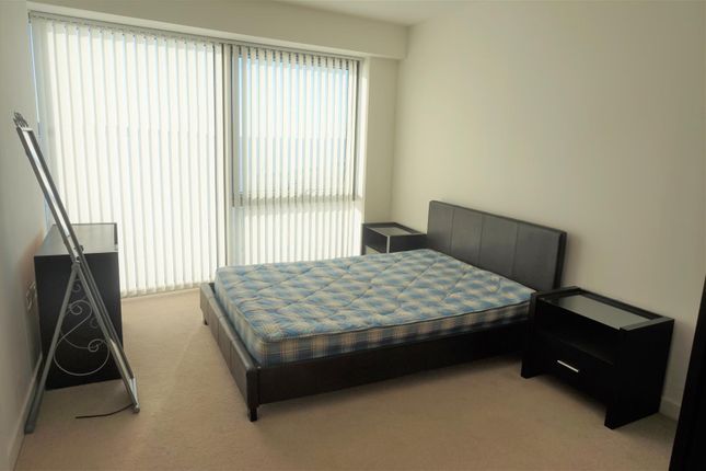 Flat for sale in Alexandra Tower, Princes Parade, Liverpool