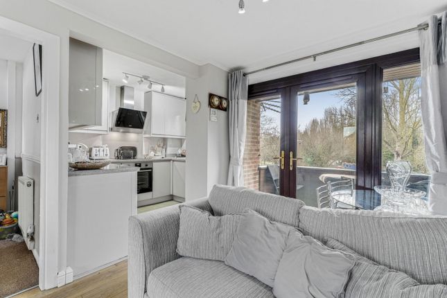 68, Belsize Avenue, Milton Keynes photo 4