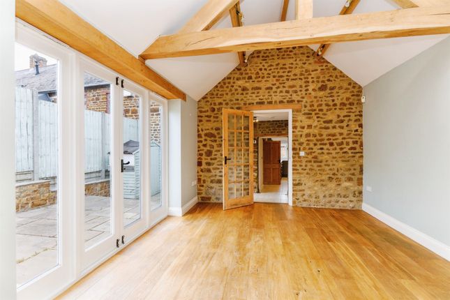 8, Mackworth Green, Wellingborough photo 3
