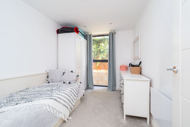 Flat for sale in St James Road, Sutton