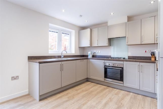 1, Linnet Court, Leyland photo 3