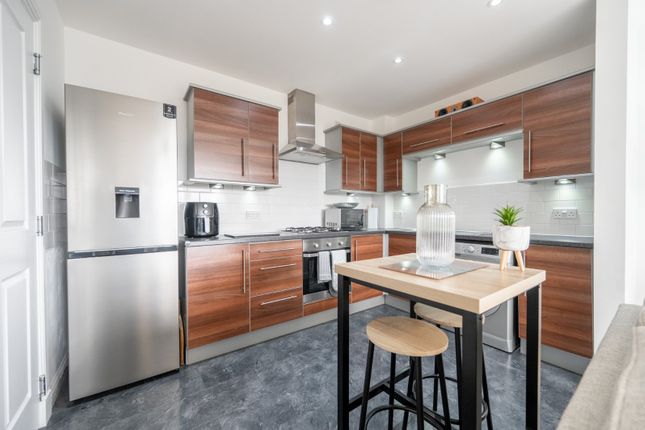 Flat 5-2, 29, Panmure Gate, Glasgow photo 4