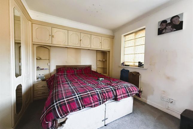 33, Waterside, York photo 4