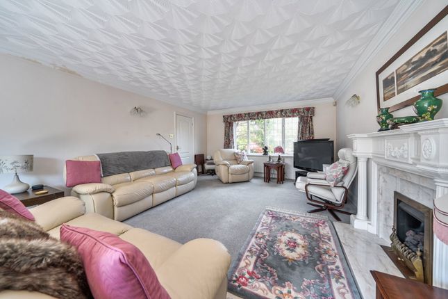 14, Meadow Way, York photo 4