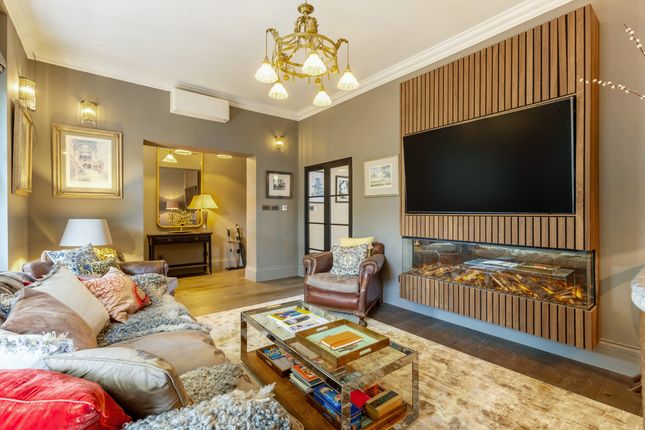 21, Walham Grove, London photo 3