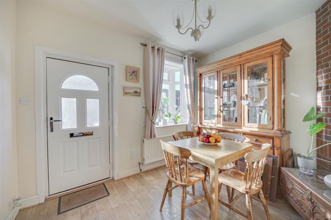 36 Holmes Chapel Road, Congleton photo 3