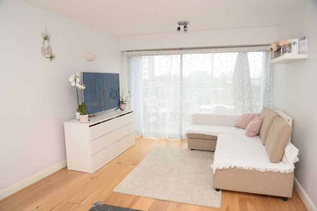 Flat for sale in Tideslea Path, London