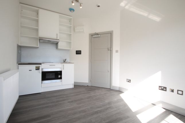 Thumbnail Studio to rent in Camden High Street, Camden Town